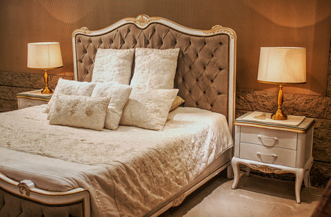 Italian Carving Bed